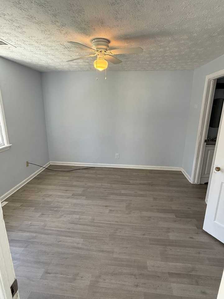 485 485 MELLON STREET A & B - Photo 5 of 6