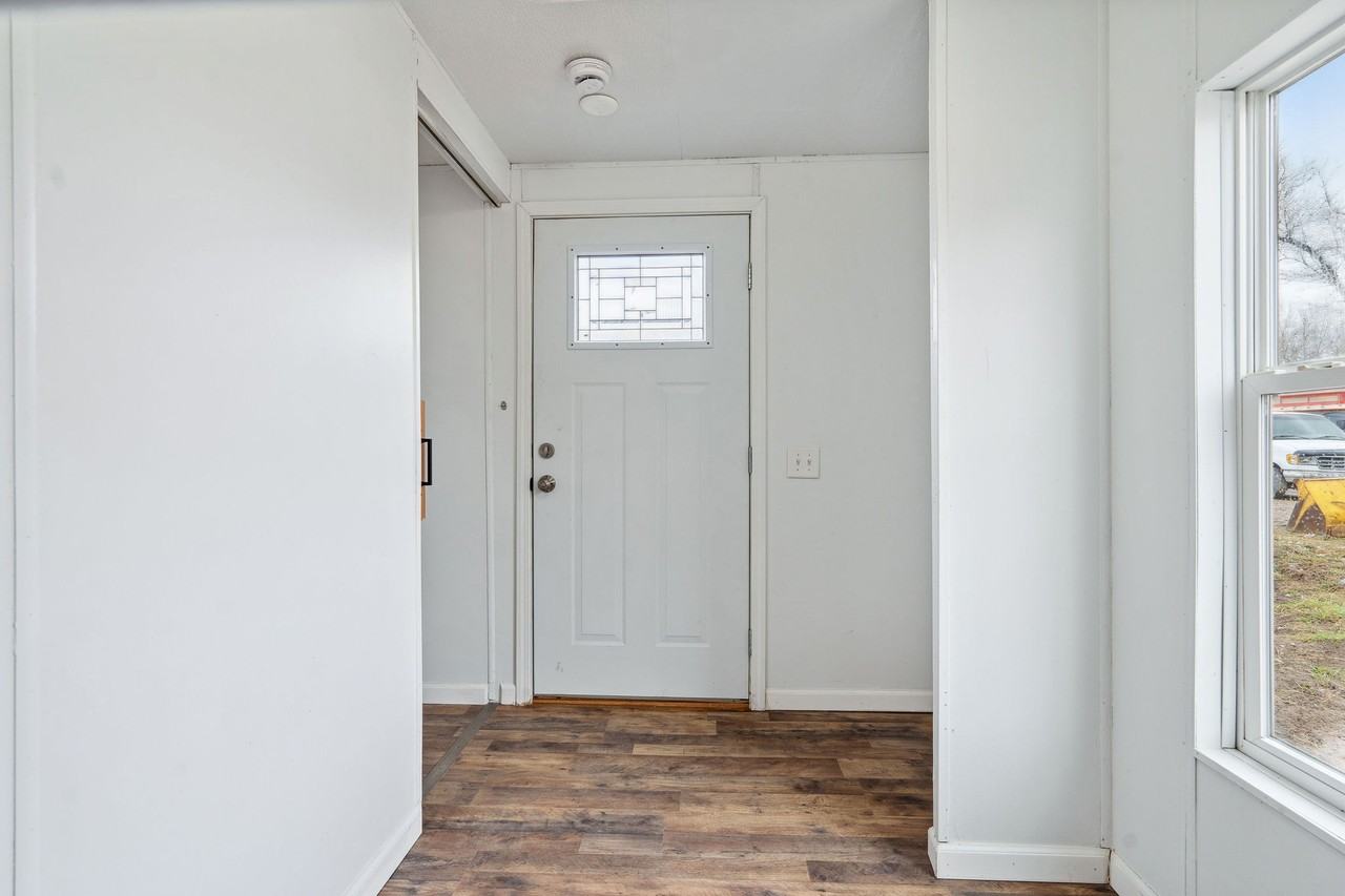 111 S Cedar Dr #3 - Photo 3 of 12