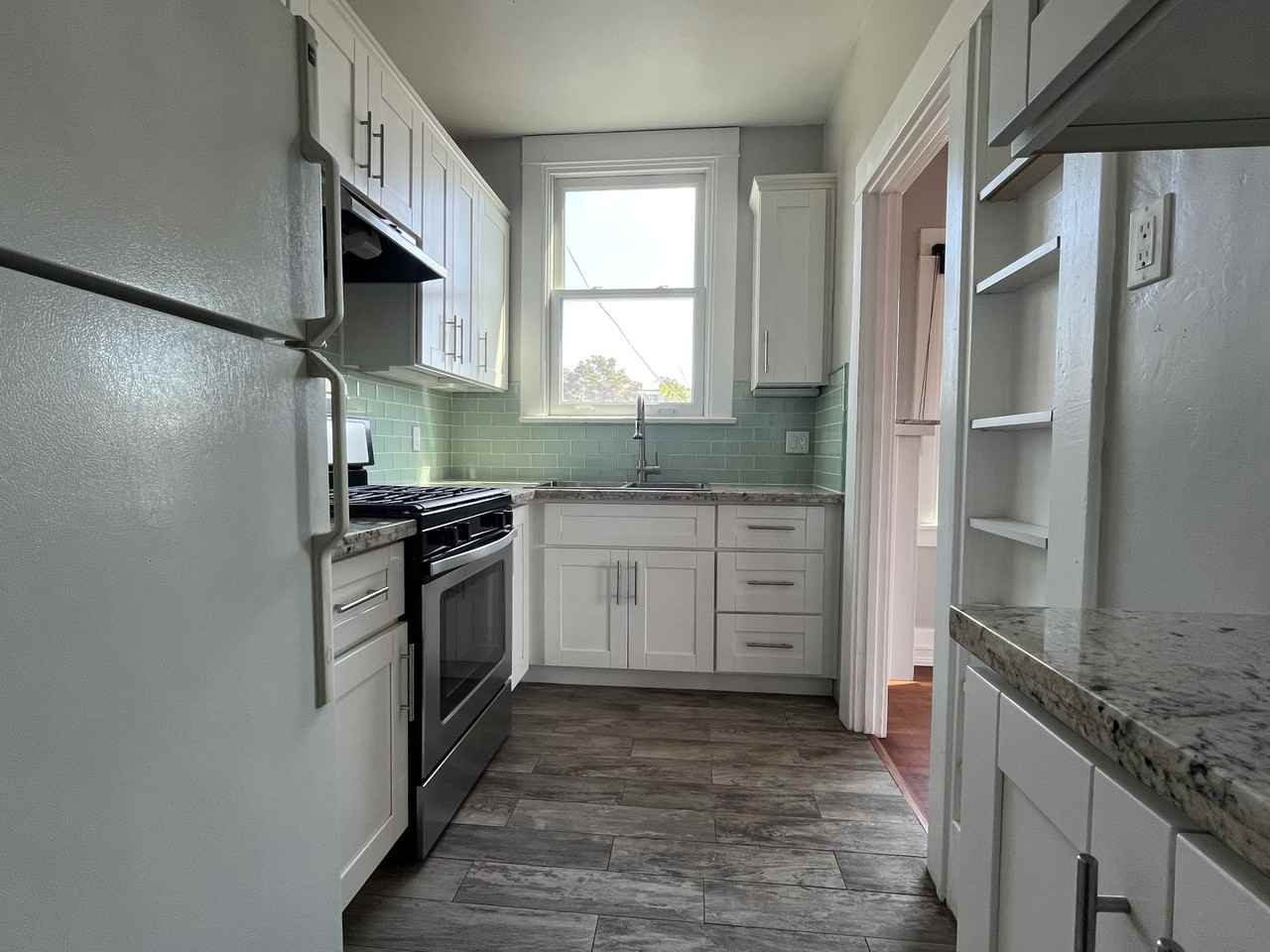 130 Hawthorn St #130 - Photo 4 of 14