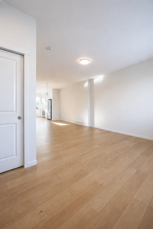 1121 Aster Blvd Nw - Photo 2 of 17