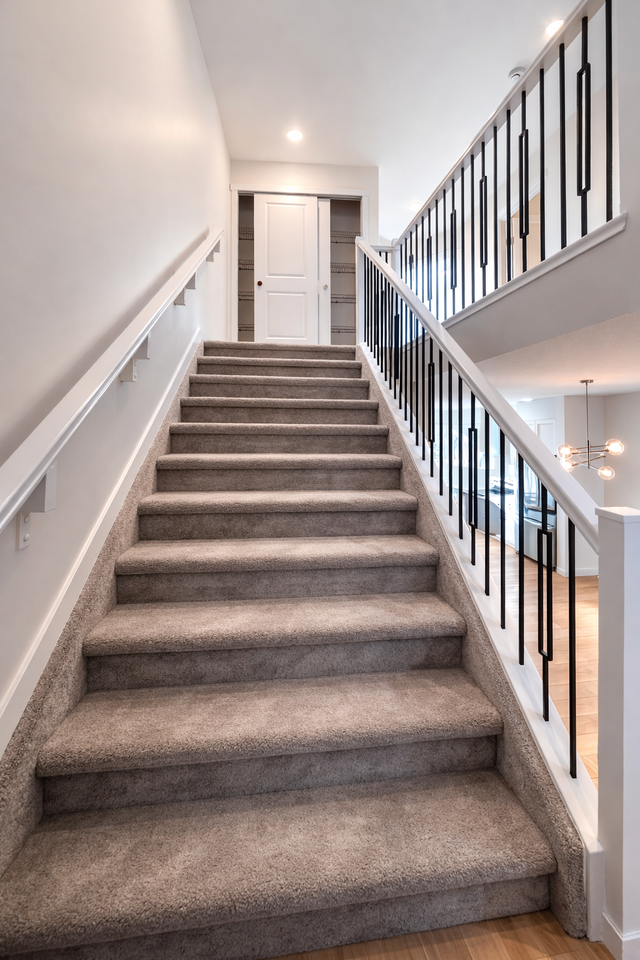 1121 Aster Blvd Nw - Photo 7 of 17