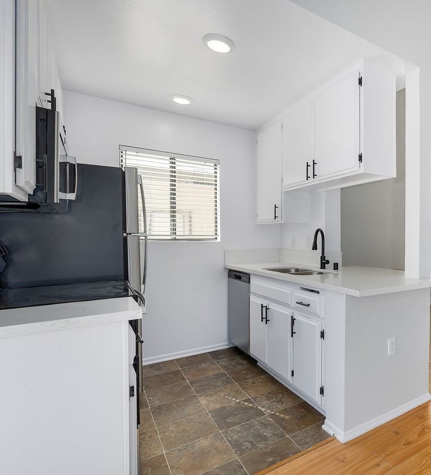 132 Clark Dr - Photo 7 of 22