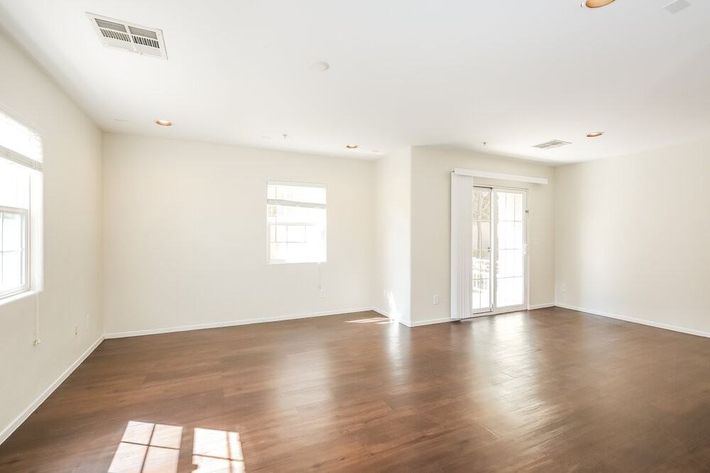 7453 Showy Ct - Photo 7 of 17