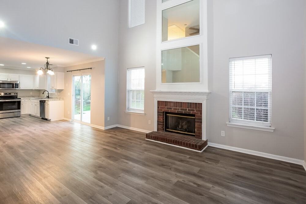 7811 Belchester Cir - Photo 7 of 17