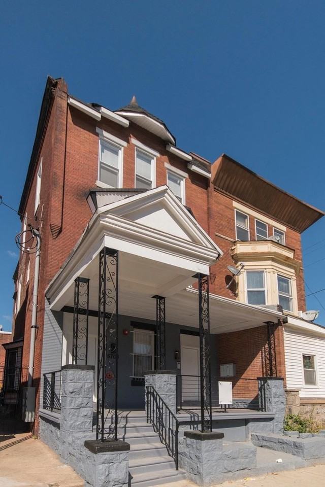 5703 W Girard Ave ## 2r - Photo 4 of 15