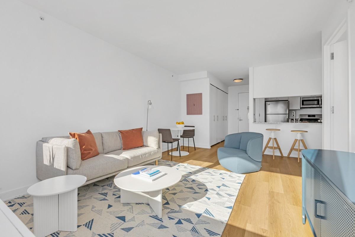 Linc LIC - Photo 2 of 15