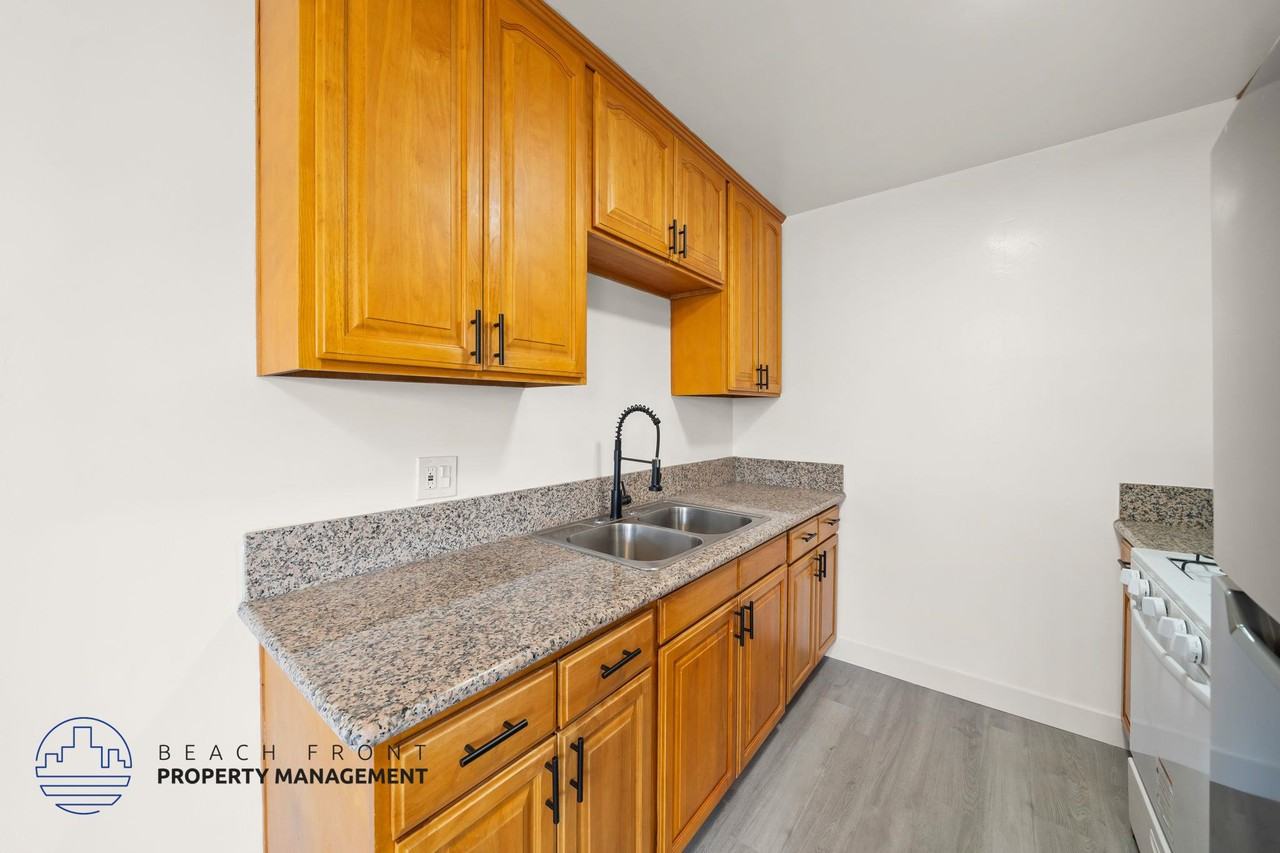2617 W 141st Place - Photo 2 of 19