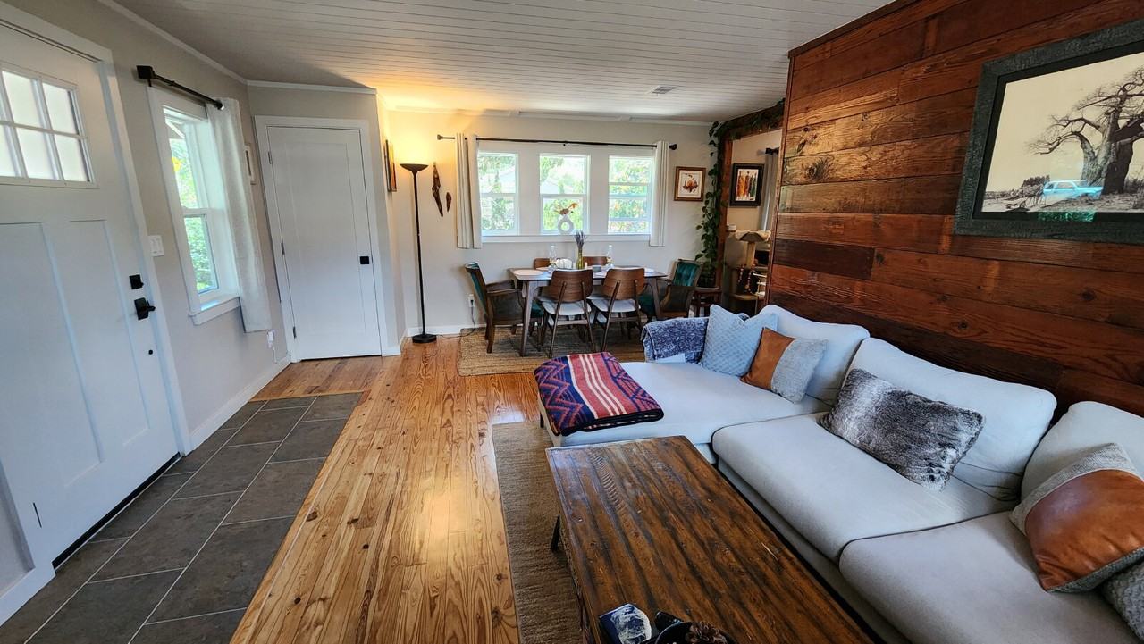 511 Smilax Rd - Photo 6 of 35