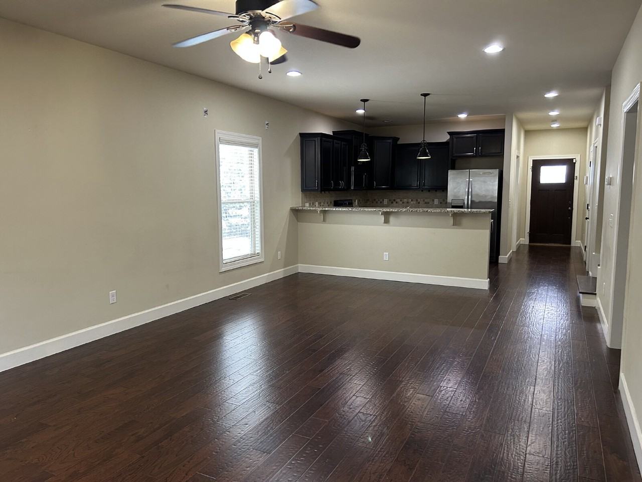 667 Cooper Sq - Photo 3 of 21