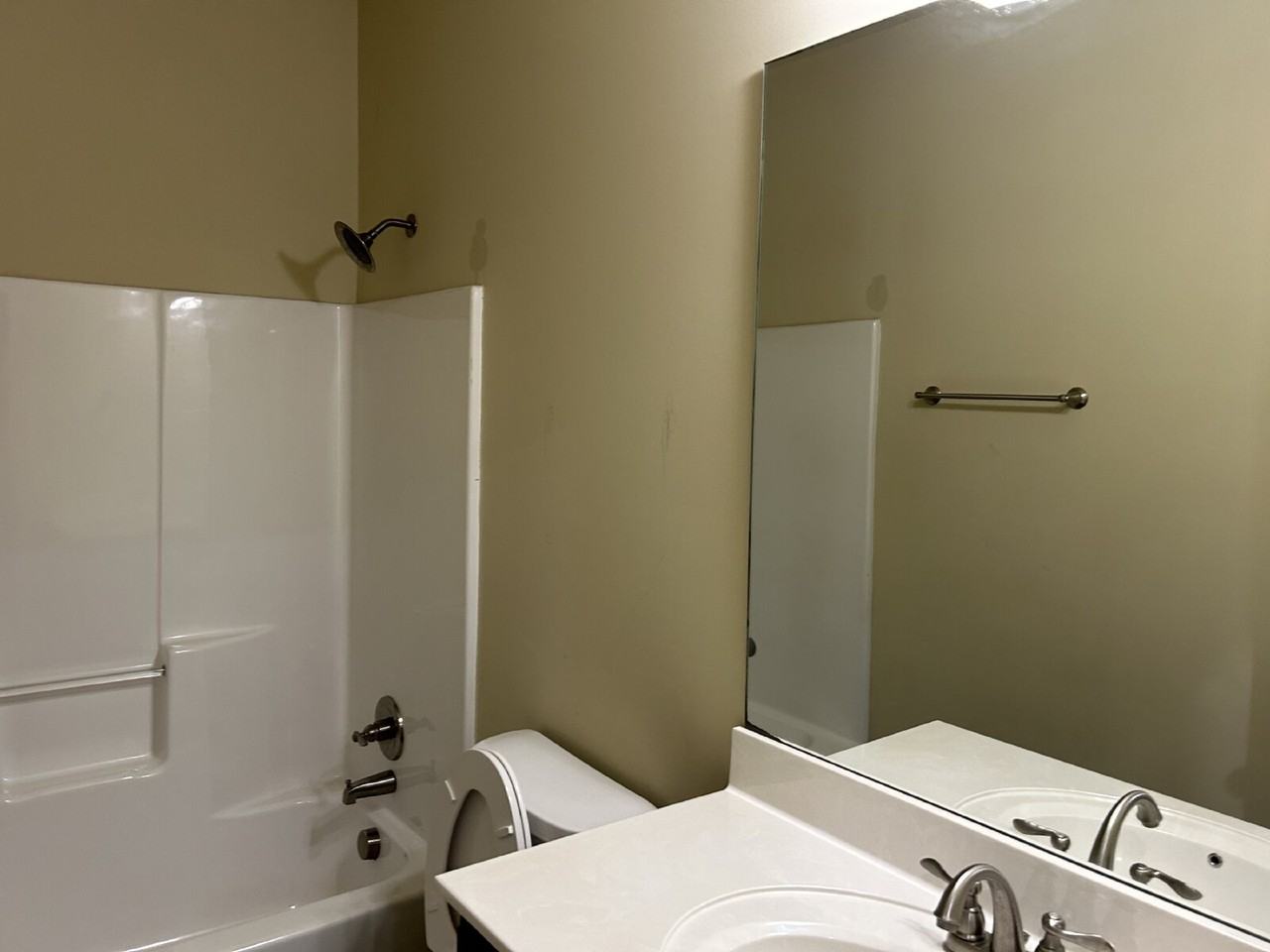 667 Cooper Sq - Photo 6 of 21