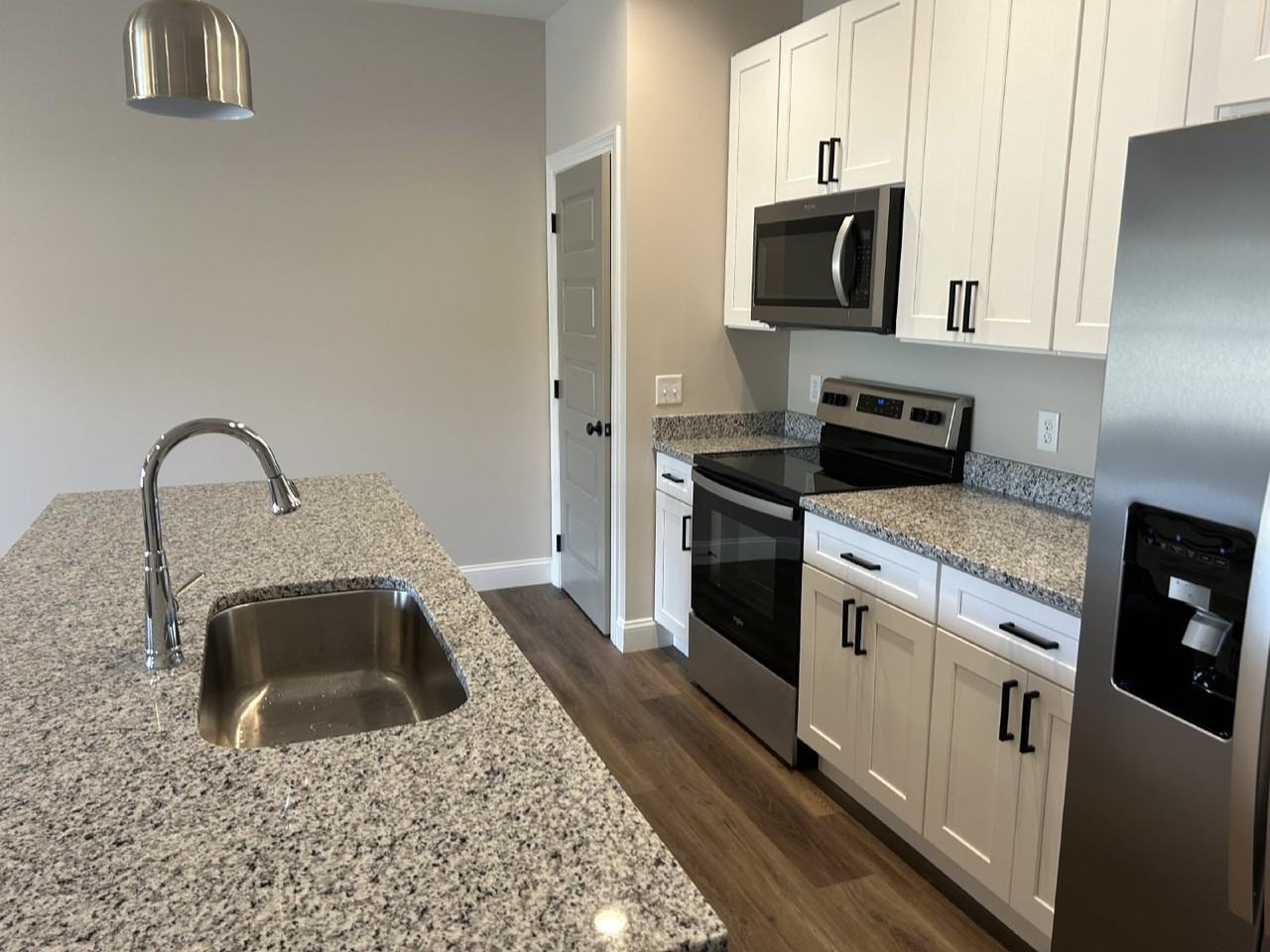 221 Cypress Rdg - Photo 6 of 12