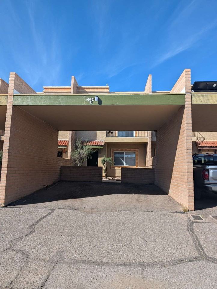 3524 S Mission Rd Unit 5 - Photo 2 of 23