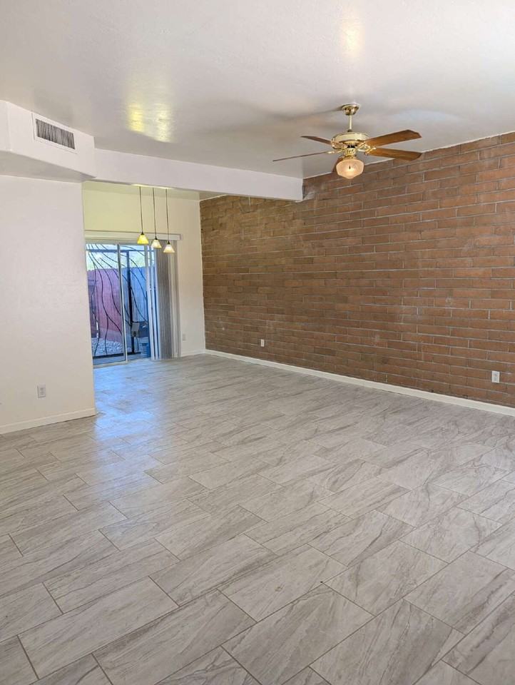 3524 S Mission Rd Unit 5 - Photo 4 of 23