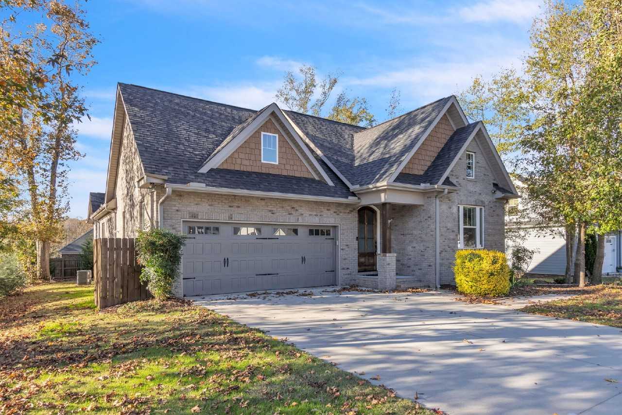 7 Nakkol Dr - Photo 2 of 27