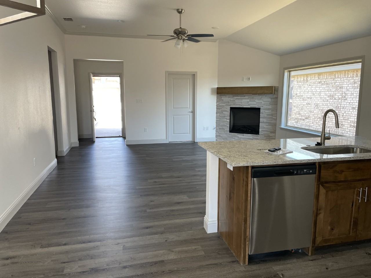 7219 23rd St - Photo 4 of 12