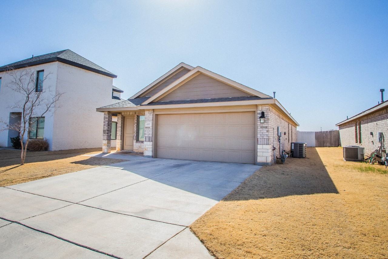 4717 126th St - Photo 2 of 23