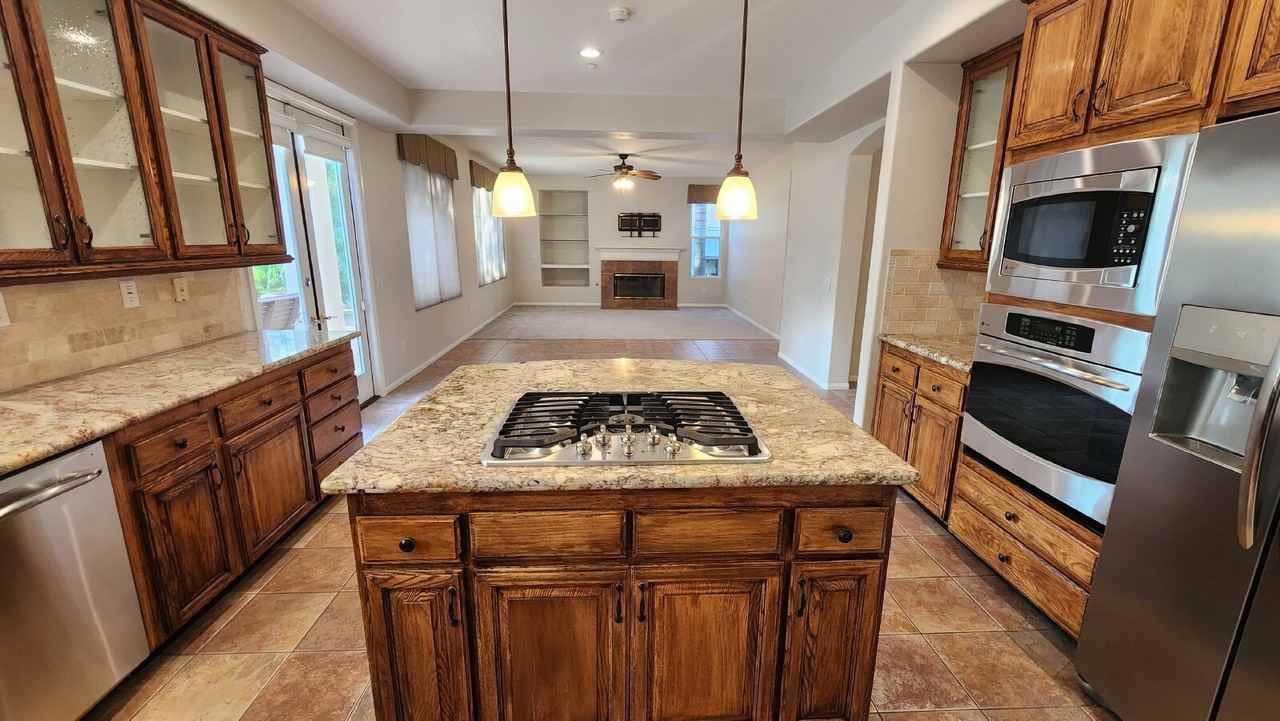 2295 Orchard View Ln - Photo 5 of 50