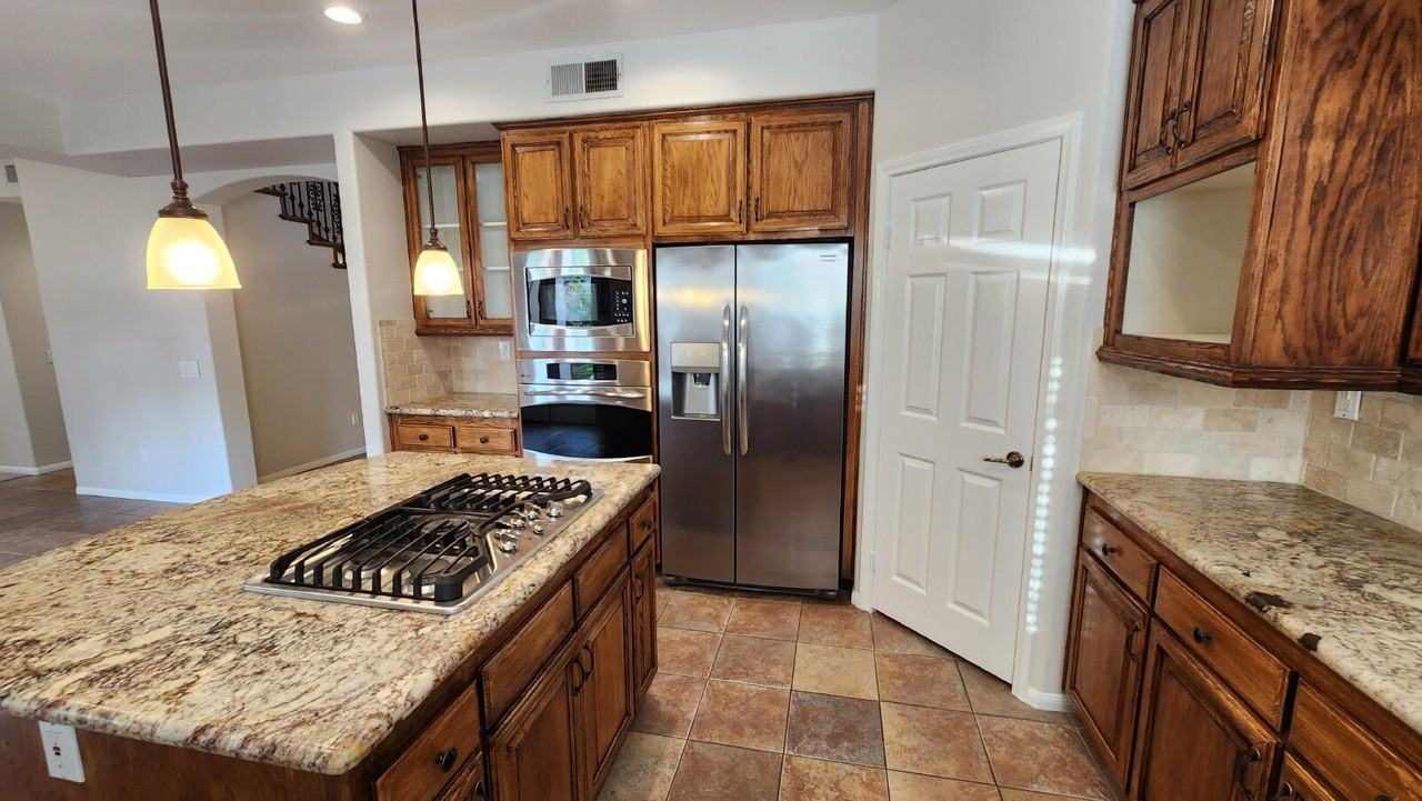 2295 Orchard View Ln - Photo 7 of 50