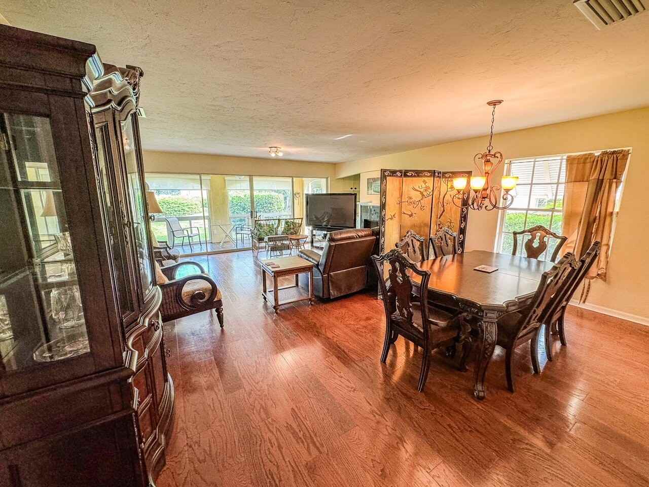 5574 Chanteclaire #8 - Photo 6 of 13