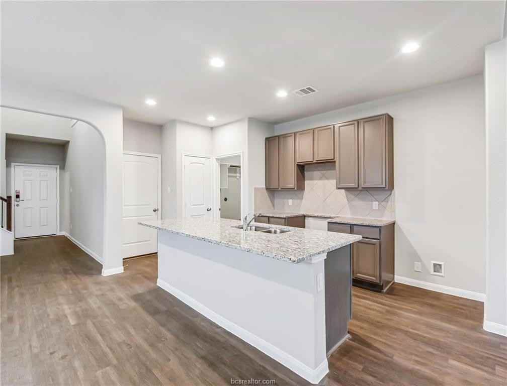 4717 Los Pines Way - Photo 3 of 13