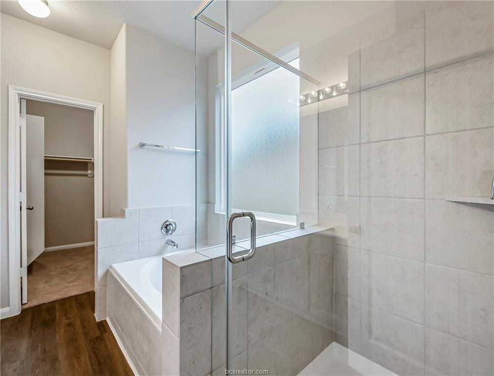 4717 Los Pines Way - Photo 5 of 13