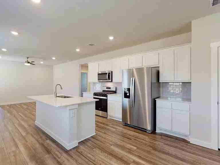 951 Lady Bird Ln - Photo 7 of 19