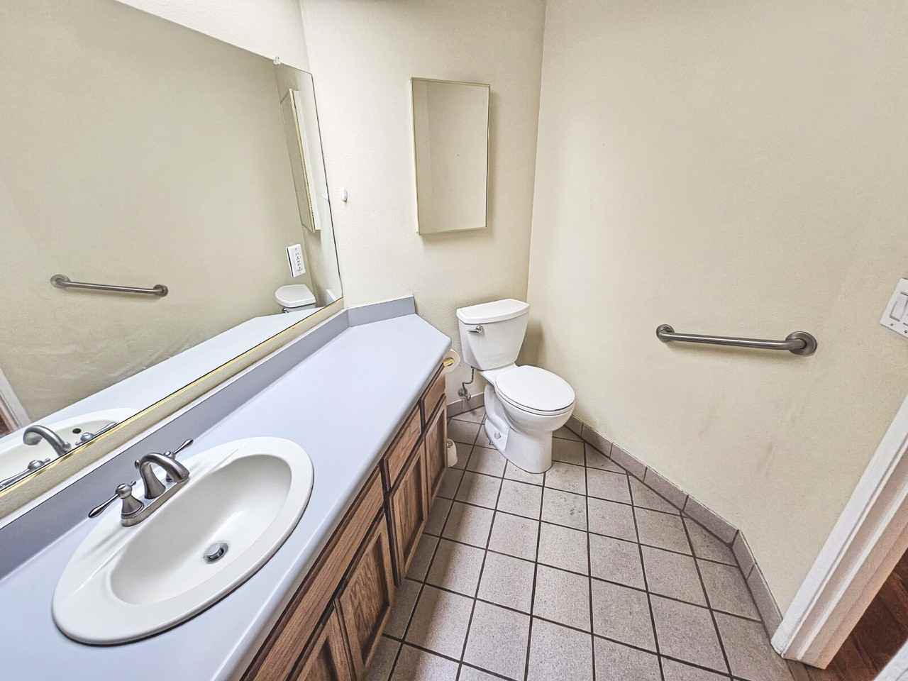 821 Janelle Ct - Photo 7 of 20