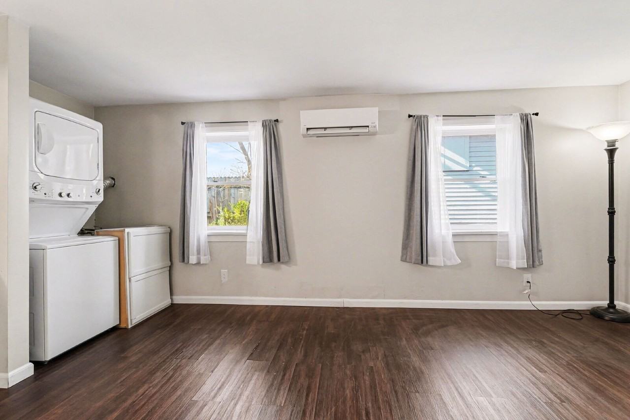 906 E Pine St Apt 3 - Photo 6 of 17