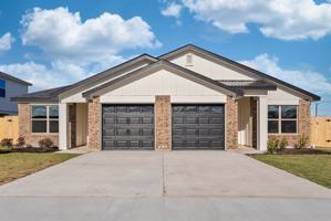 featured image of 5801 Betty Lou Dr #B