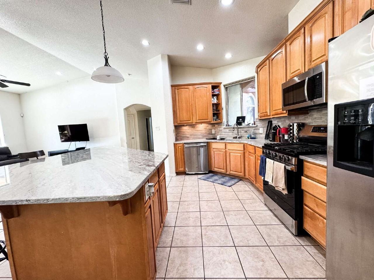 2683 S Terrace Ave - Photo 7 of 18