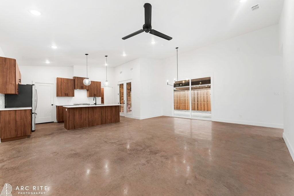 4529 22nd Pl - Photo 5 of 27