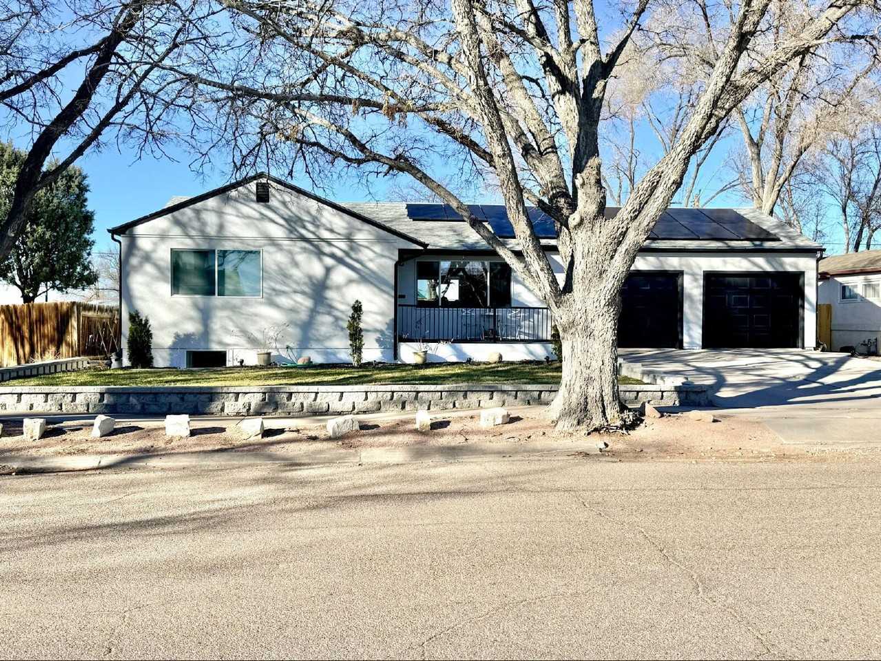 1513 Alexander Cir - Photo 3 of 38