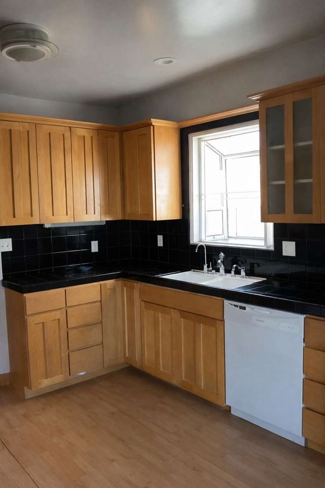 1255 Sunset Ave - Photo 6 of 22