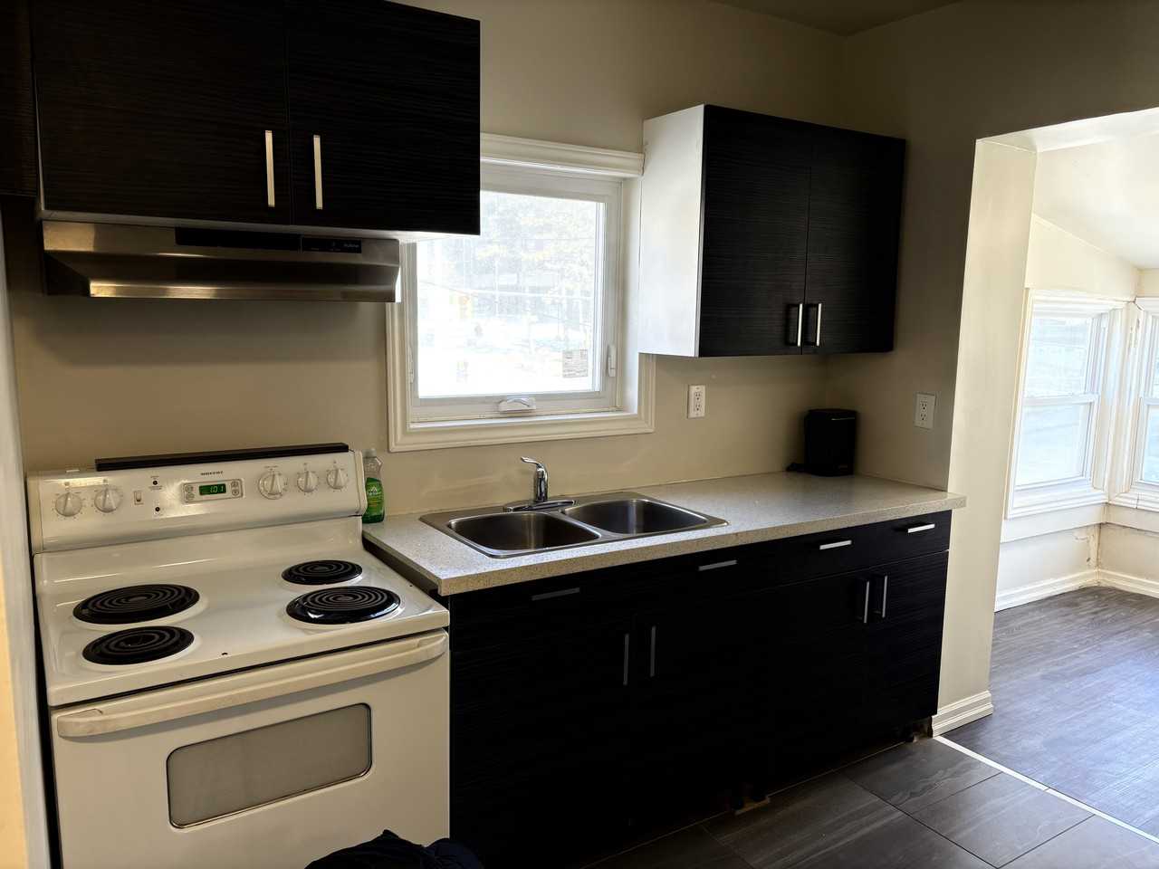 114 Hess St S #3 - Photo 2 of 16