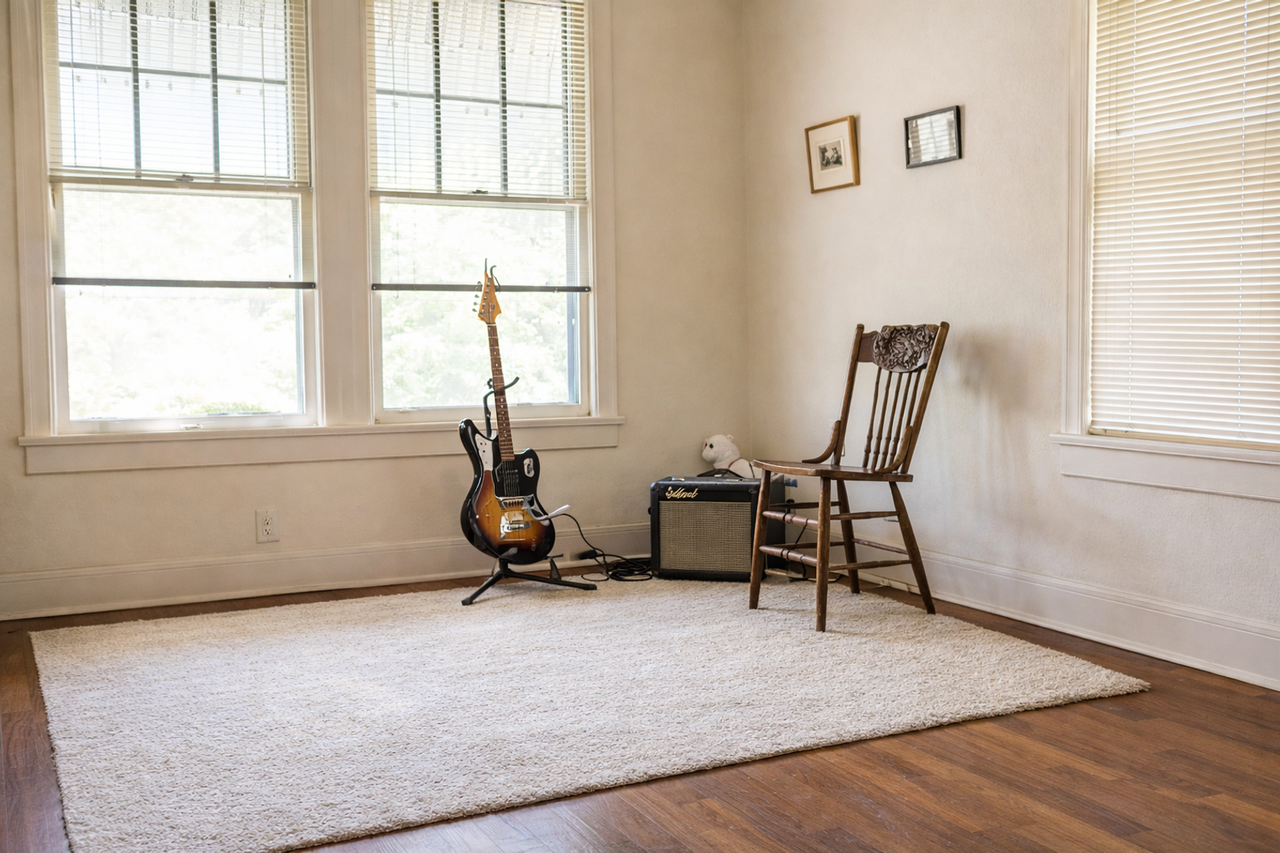 1103 W 22nd St - Photo 5 of 17