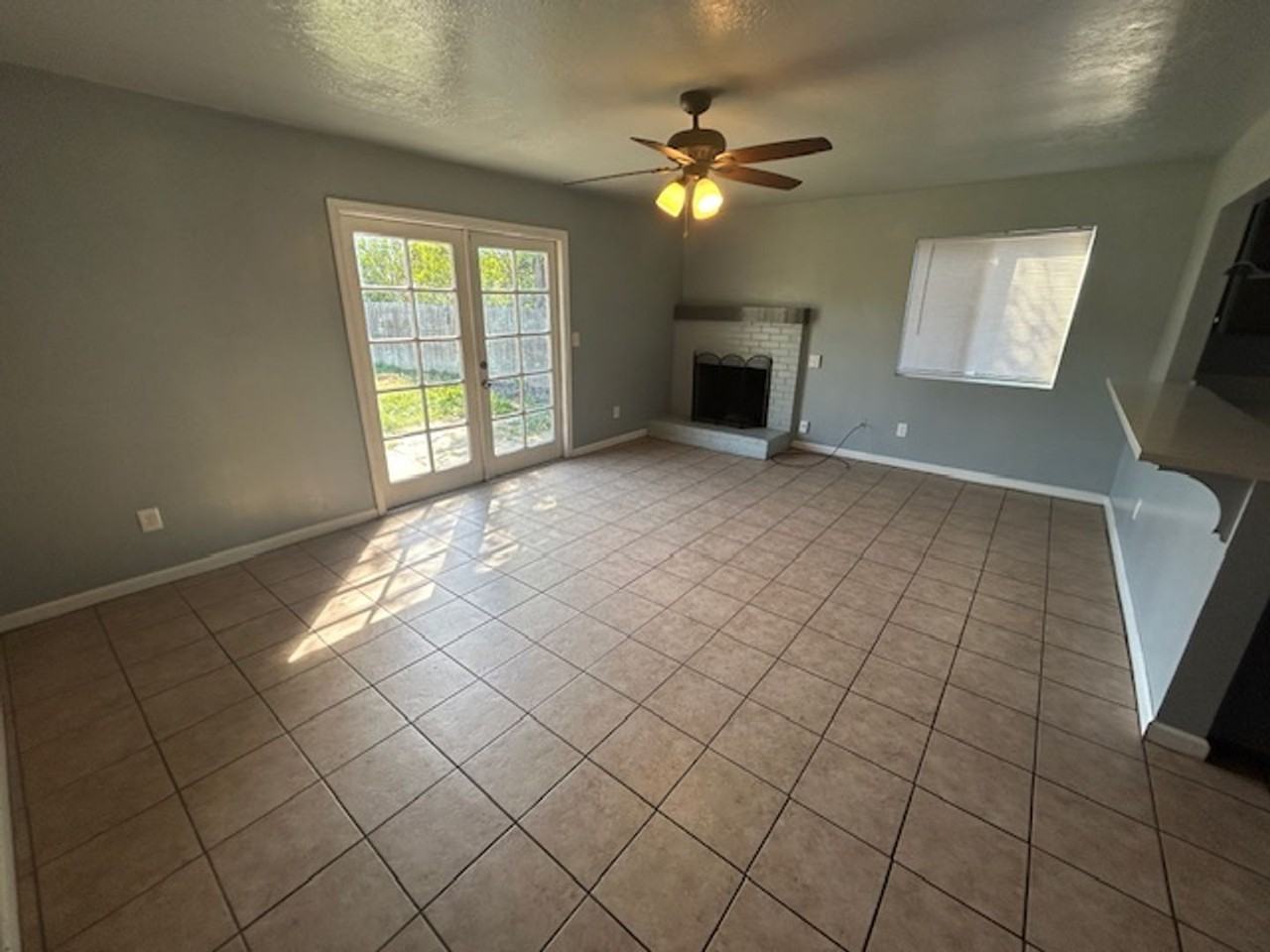 419 W Walnut Ave - Photo 7 of 11