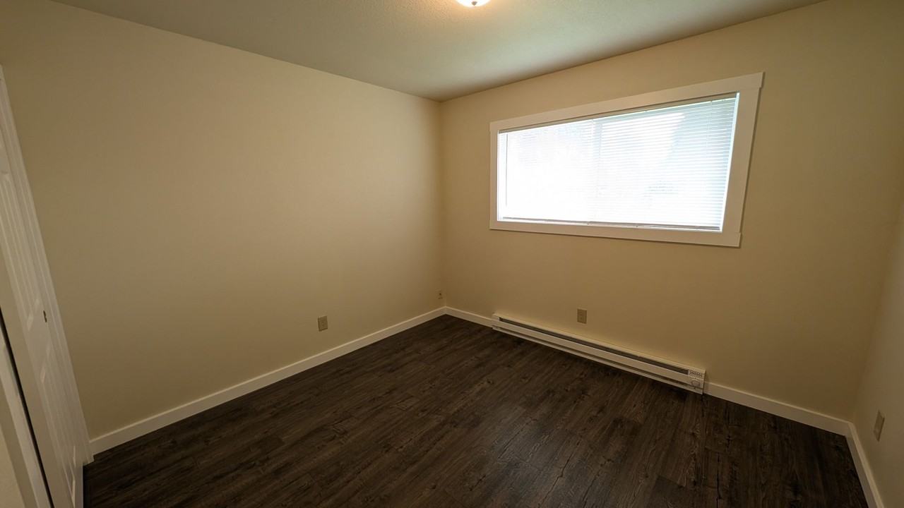 1630 Filbert St - Photo 5 of 15