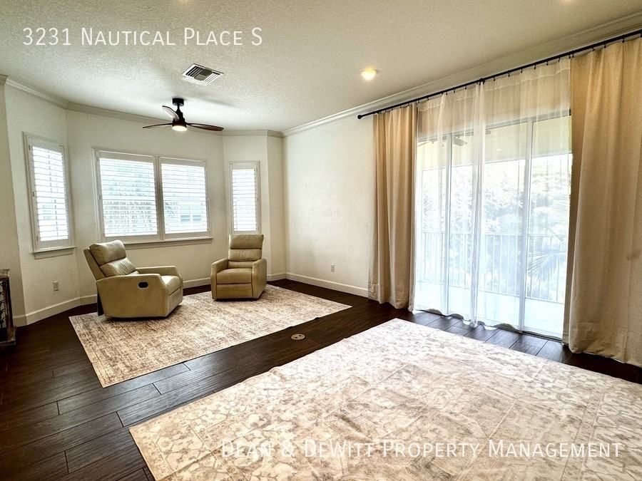 3231 Nautical Pl S - Photo 4 of 43