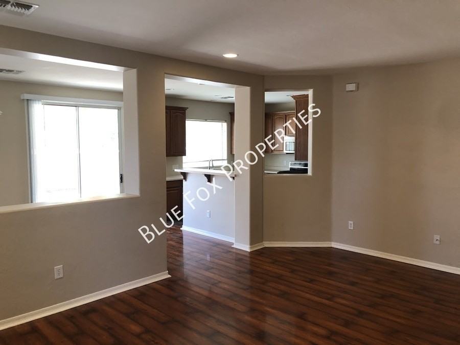 4810 E Orchard Grass Dr - Photo 3 of 31