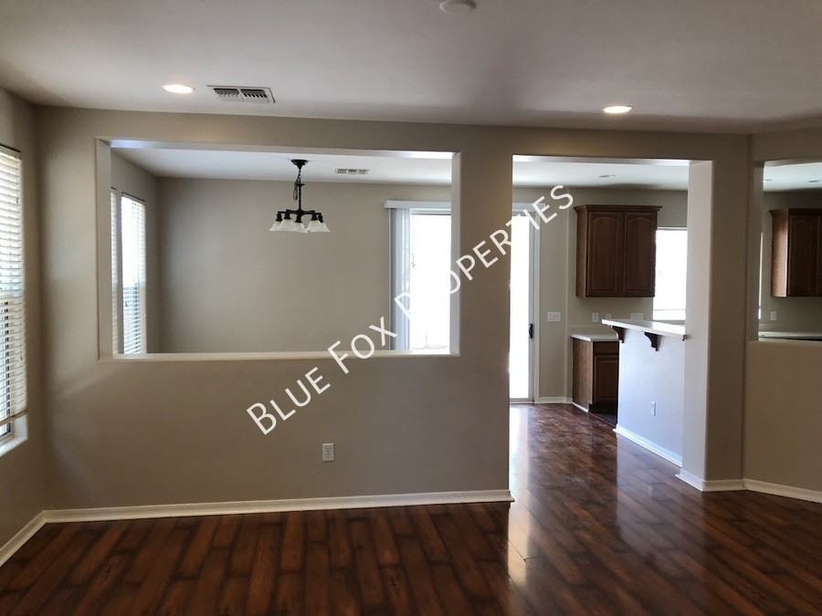 4810 E Orchard Grass Dr - Photo 5 of 31