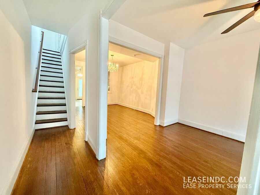 304 16th St Se - Photo 3 of 29