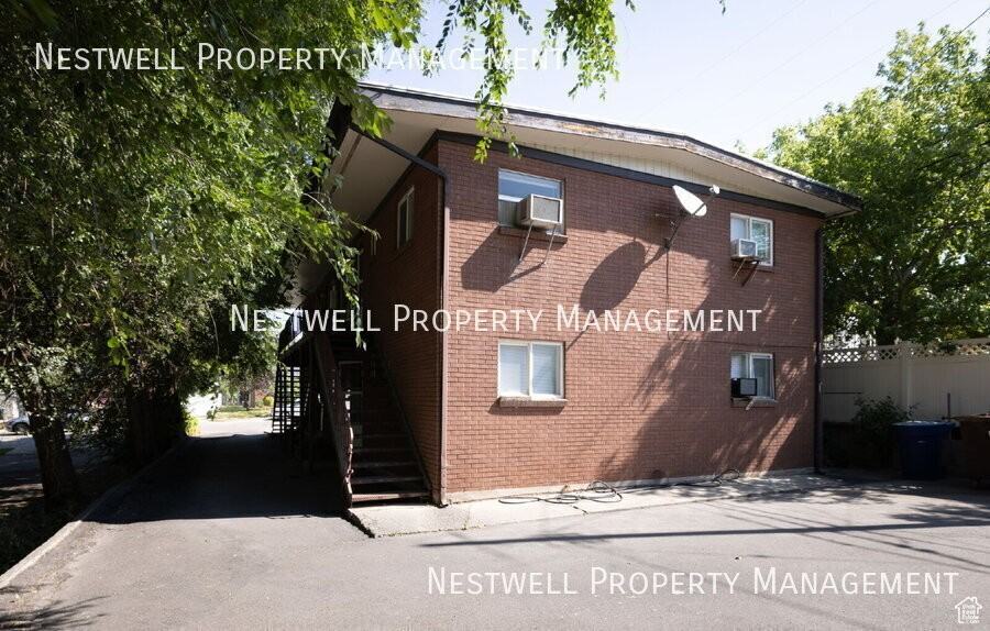 938 E Lowell Ave #3 - Photo 4 of 11