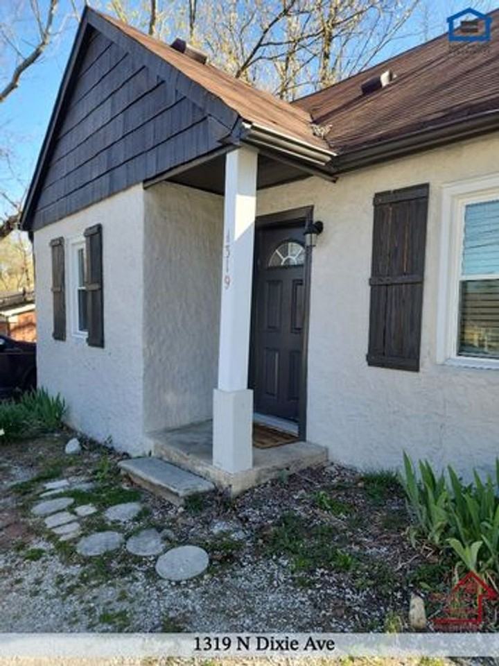 1319 N Dixie Ave - Photo 5 of 15