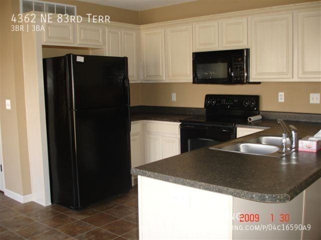 4362 Ne 83rd Ter #4362NE83TE - Photo 4 of 8