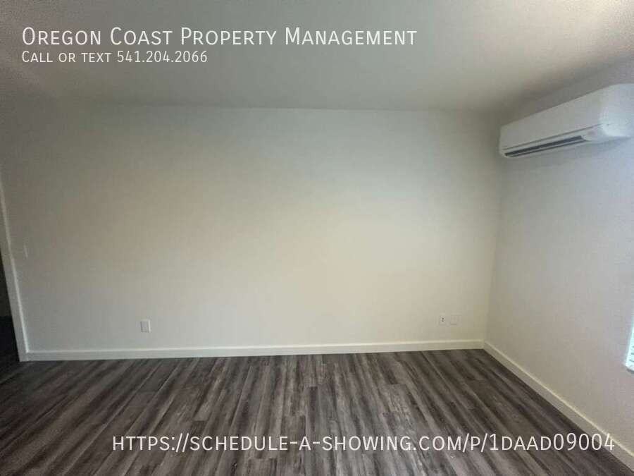 170 Sw Strawberry Ln #D - Photo 2 of 7