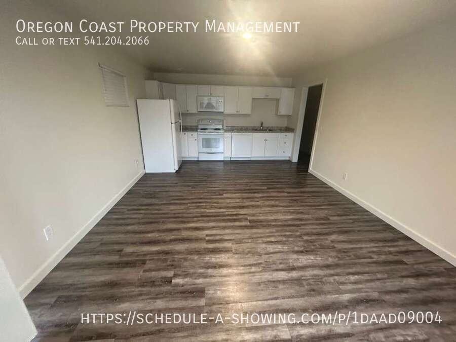 170 Sw Strawberry Ln #D - Photo 6 of 7