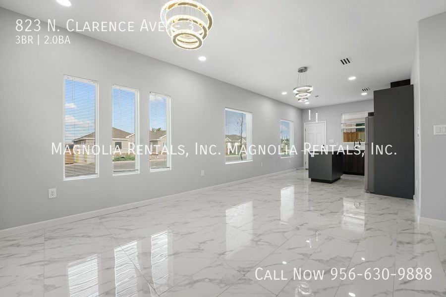 823 N Clarence Ave #3 - Photo 3 of 18