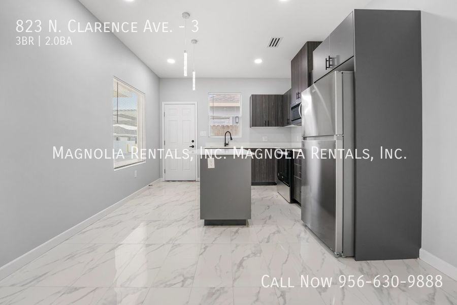 823 N Clarence Ave #3 - Photo 4 of 18