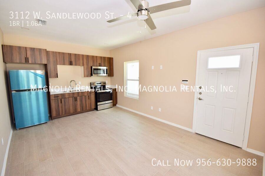 3112 W Sandlewood St #4 - Photo 5 of 9
