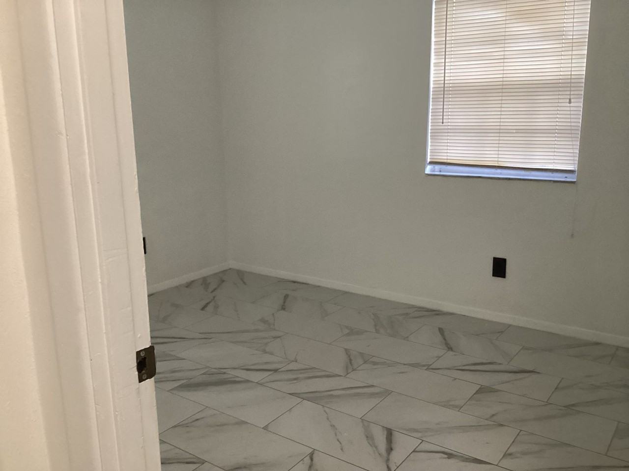 103 Prosper Dr - Photo 3 of 10